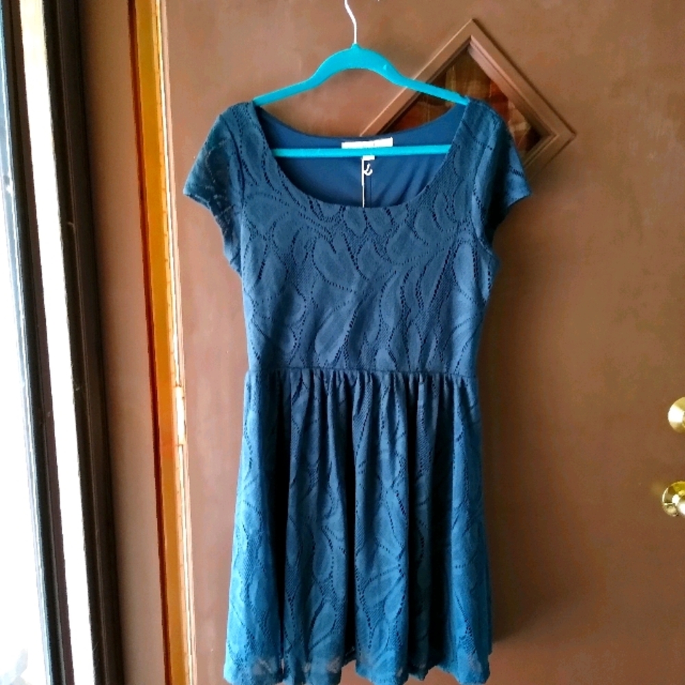 Lauren Conrad short sleeve L blue skater dress nwt